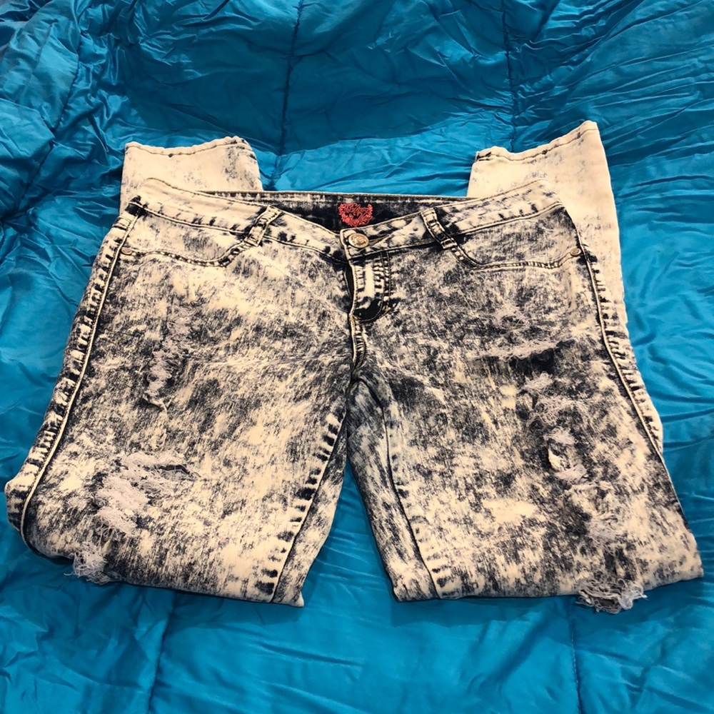 Believe In You acid wash skinny jeans. Size 11/12.